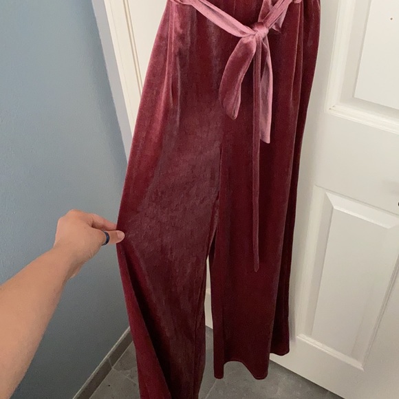 Mauve pink velvet jumpsuit - Picture 2 of 2